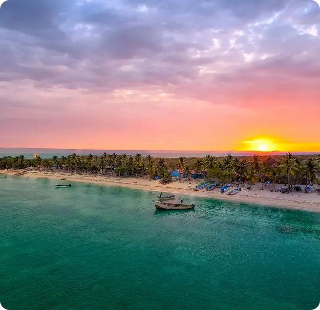 Playa de República Dominicana al atardecer.